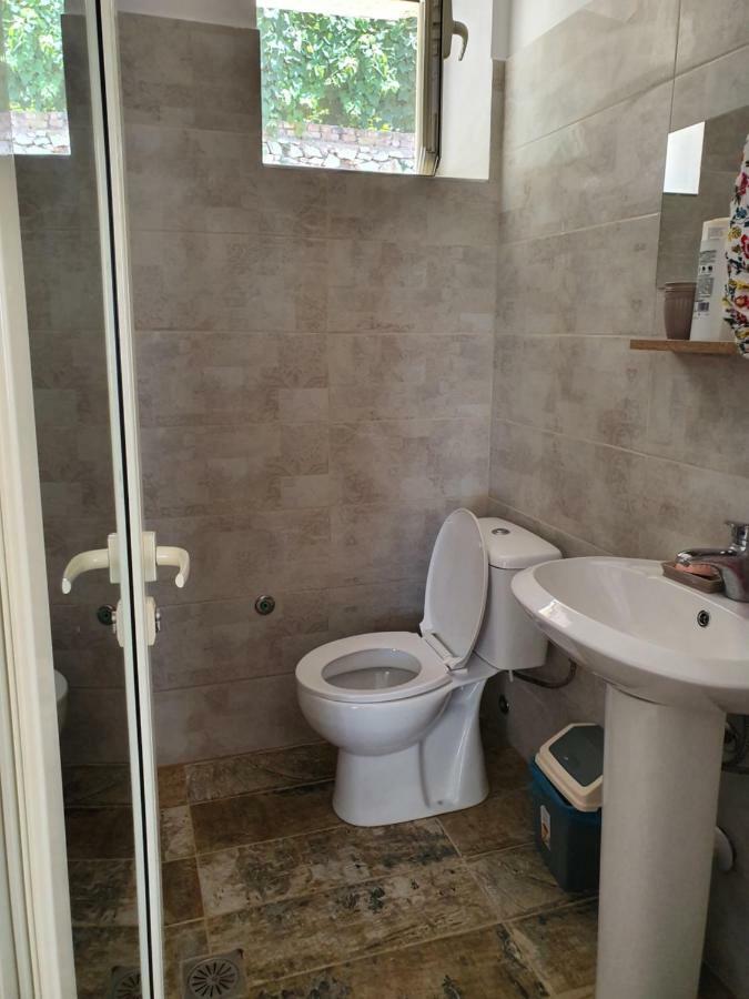 Aira Apartment Химара Экстерьер фото